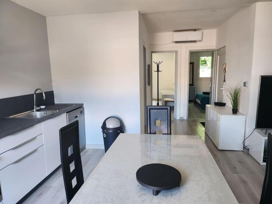 Appartement Sandonato Clermont-l'Herault Exterior photo